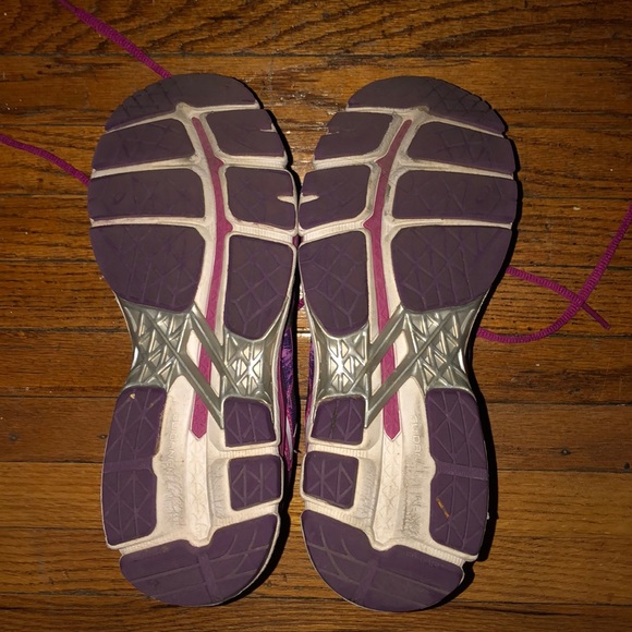 ASICS Tennis Shoes - Picture 2 of 5